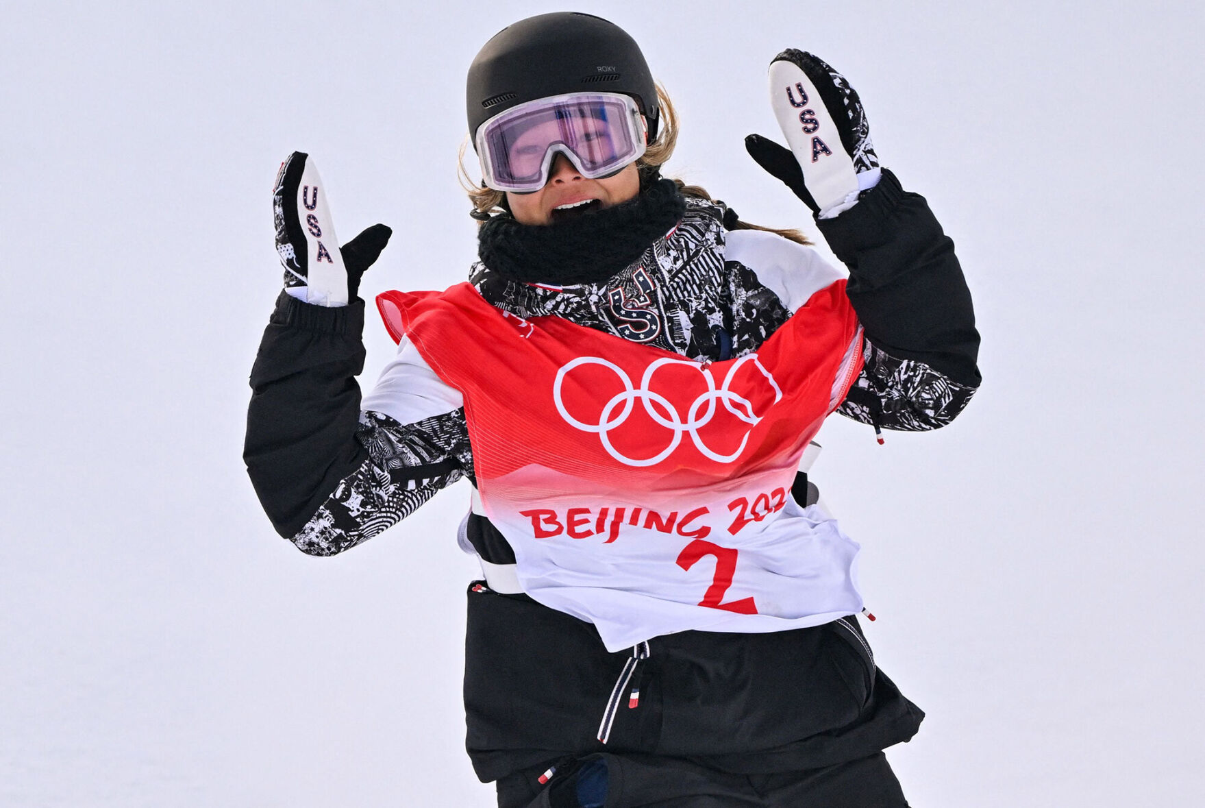 Snowboarder Chloe Kim grabs Olympic gold for US with epic first run
